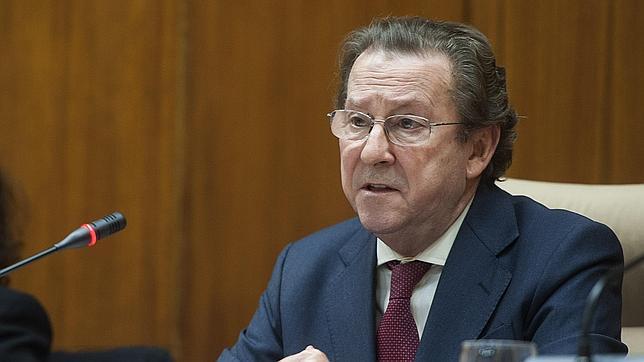 De Llera: «Van a tener que buscar una sustituta de Alaya en la estratosfera»