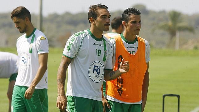 Samu y Abel Moreno, lateral con acento de Sevilla