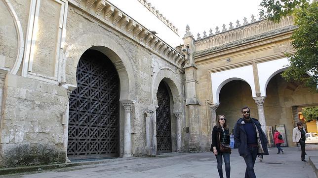 El arquitecto de la segunda puerta rebaja el valor de las celosías