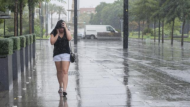 La previsión para agosto augura lluvias en Sevilla