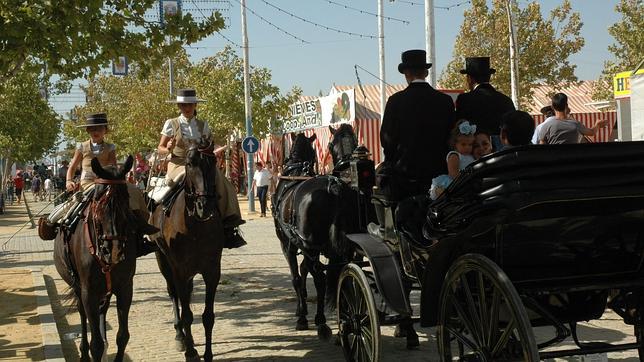 Calor y buen ambiente en la Feria de Los Palacios y Villafranca