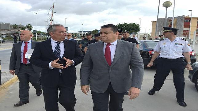 Sanz dice que no hay «polémica» con Gibraltar tras otro supuesto incidente