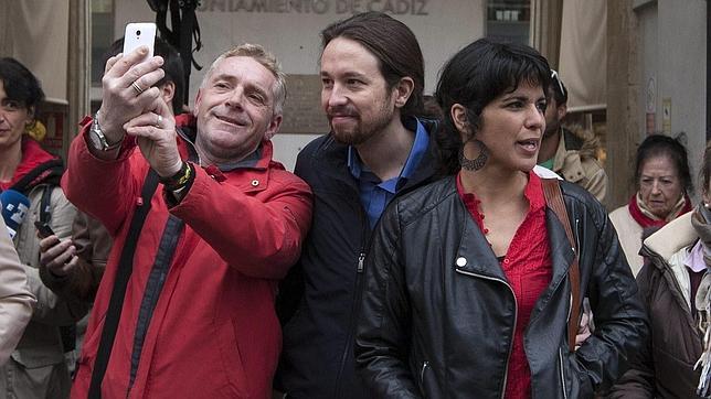 Iglesias apunta que Podemos e IU buscan unirse en Andalucía para las elecciones Generales