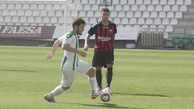 El Córdoba B se coloca líder tras golear a la Roteña (1-5)