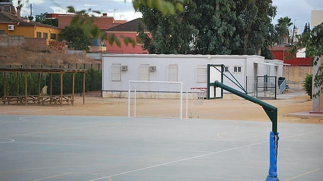 Los padres no se creen a la Junta: «Lo que se lleva el viento son las promesas, no las caracolas»