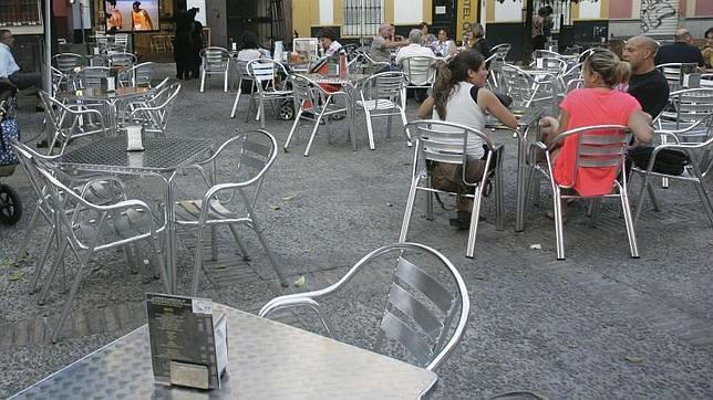 Hosteleros y PSOE piden al alcalde de Jaén más limpieza en la ciudad