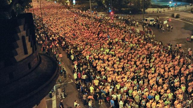 Guía para evitar cortes de tráfico por la Carrera Nocturna del Guadalquivir