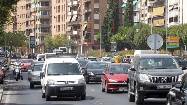 Asfalto nuevo para el firme de 33 calles