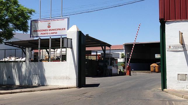 ¿De quiénes son todos estos coches abandonados en Dos Hermanas?