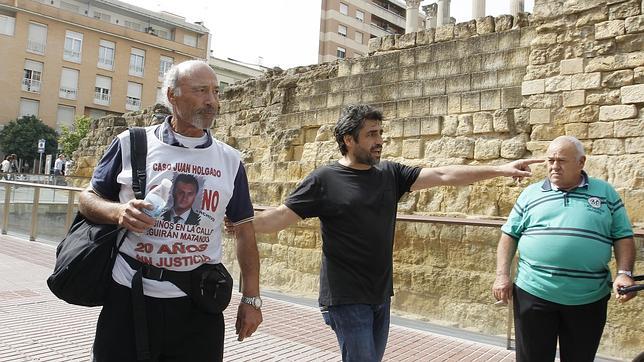 El Padre Coraje recala en Córdoba en su marcha para exigir justicia para su hijo