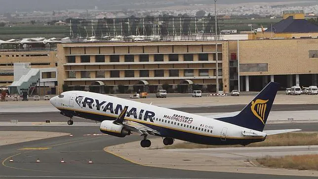 Ryanair operará en verano hasta 20 rutas desde Sevilla