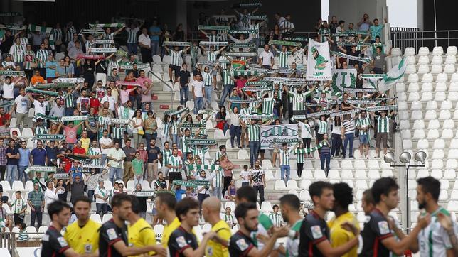 ¿Cuántos abonados tienen los equipos de Segunda?