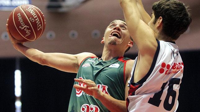 El Obradoiro arrasa al Baloncesto Sevilla (88-53)