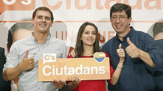 Albert Rivera, Inés Arrimadas y Juan Marín en la campaña de las elecciones catalanas