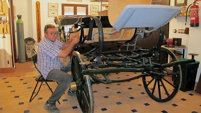 Una casa de carruajes de Lebrija busca su proyección al mercado internacional