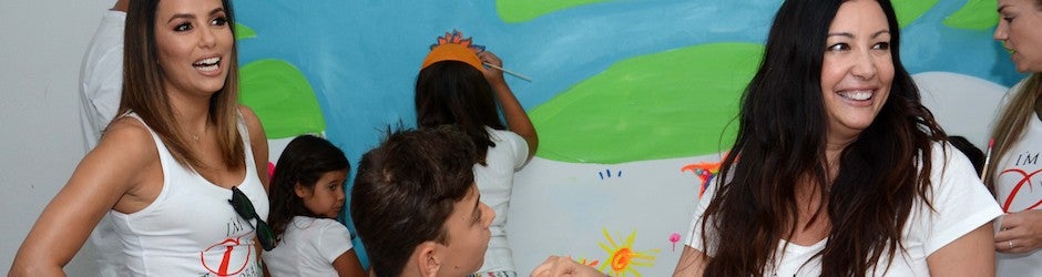 Eva Longoria, Adrián Martín y María Bravo en la presentación de la Casa Global Gift