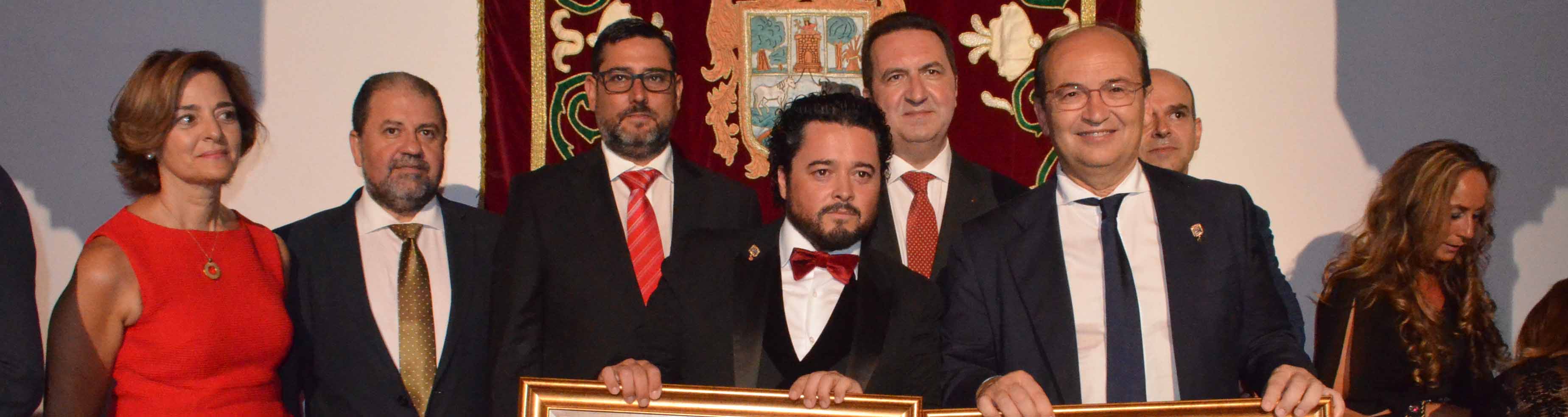 Pepe Castro y Rafael de Utrera recibieron los Mostachones de Oro
