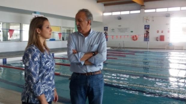 La alcaldesa de Alcalá, Ana Isabel Jiménez, y el nuevo portavoz Gómez Menacho