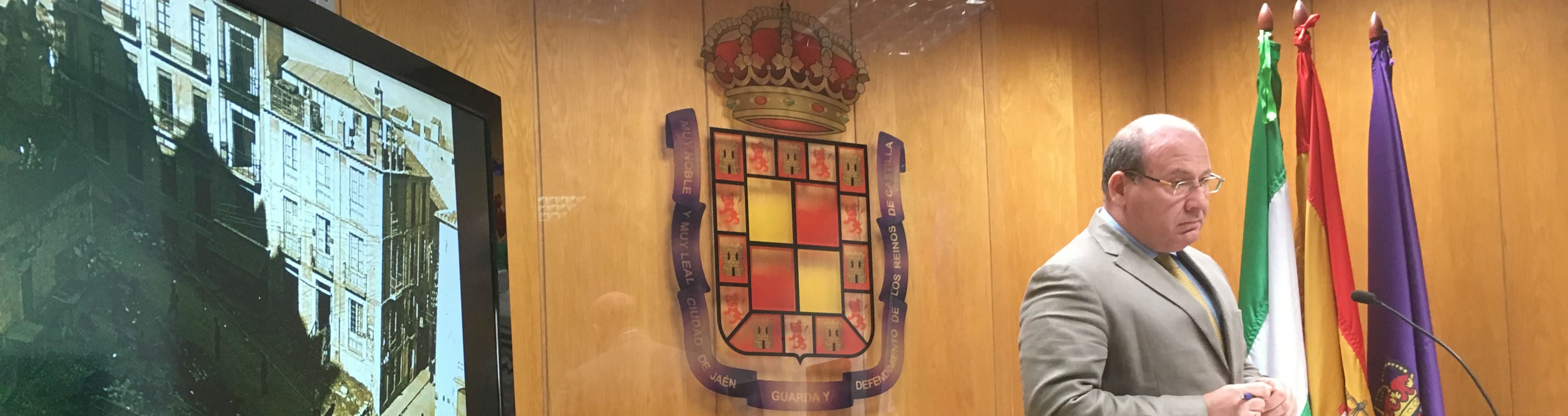 El alcalde de Jaén, Javier Márquez, dice que la decisión es una cacicada del PSOE