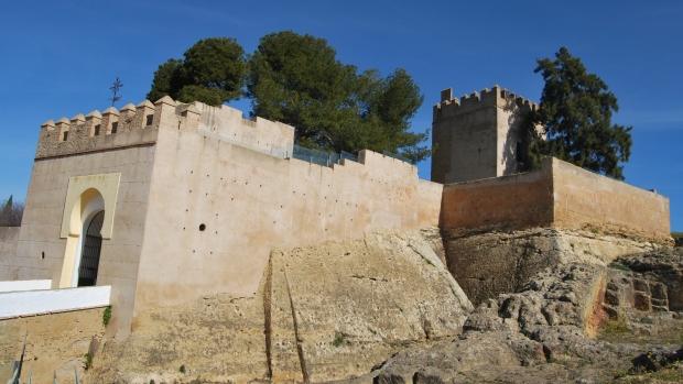 El Castillo de Mairena fue reformado por Bonsor que recopiló en él sus colecciones arqueológicas