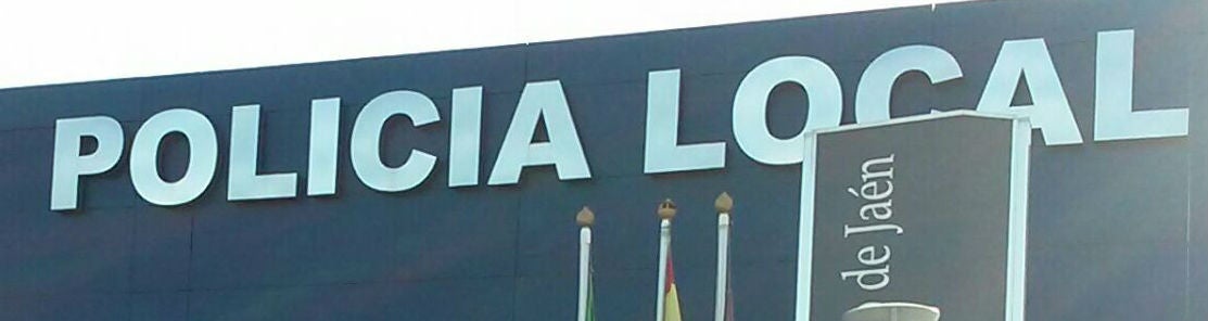 Sede de la Policía Local de Jaén en la que se entregó el autor del atropello