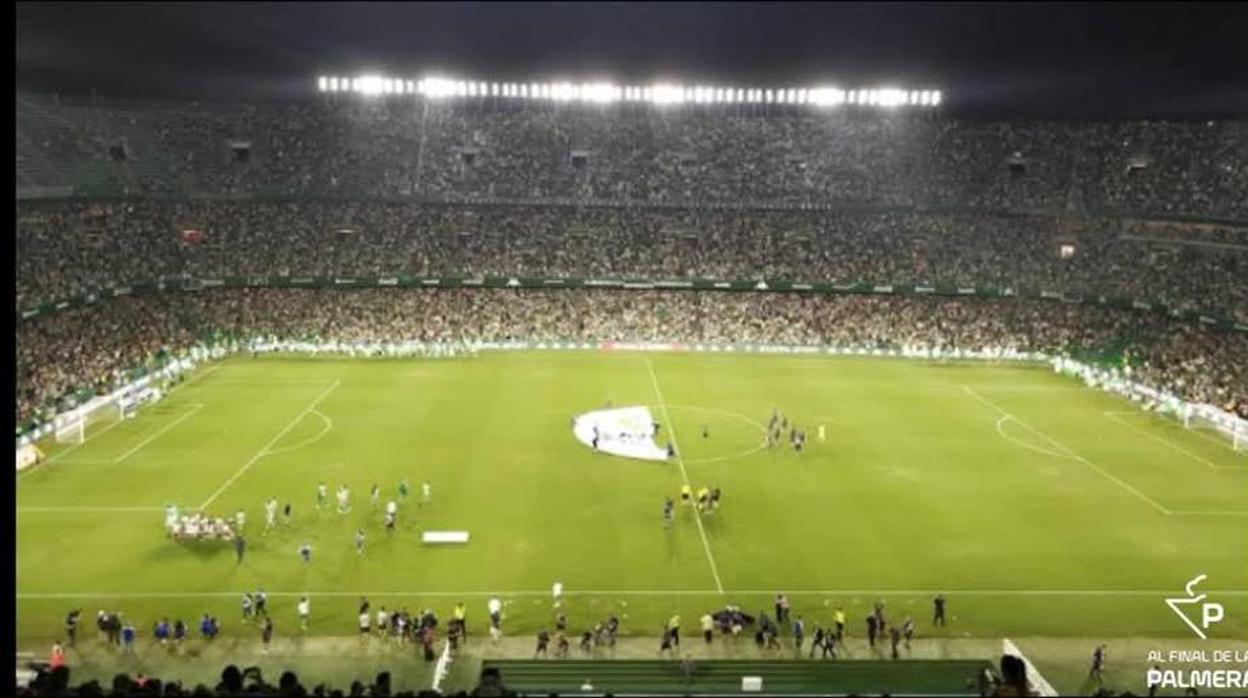 Así cantó el Villamarín el himno del Betis ante el Levante