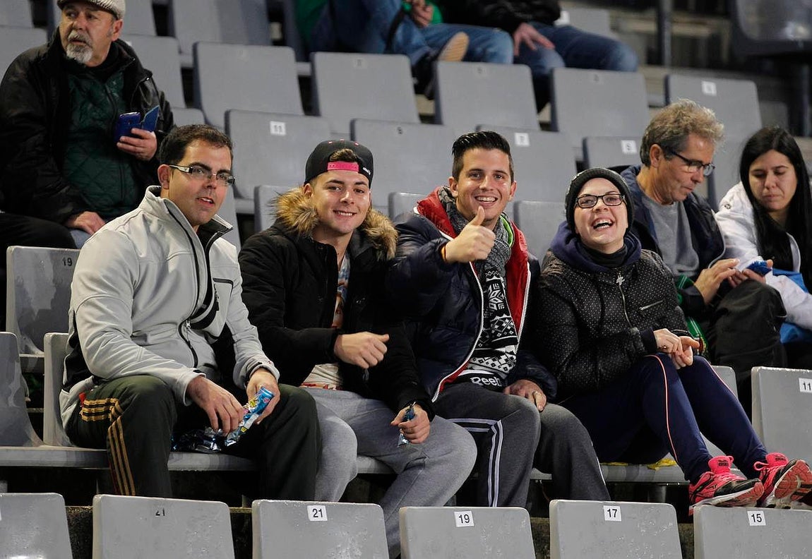 En imágenes, el ambiente en la grada de El Arcángel