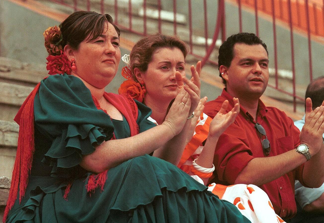 En imágenes, la izquierda que disfrutó de los toros en Los Califas