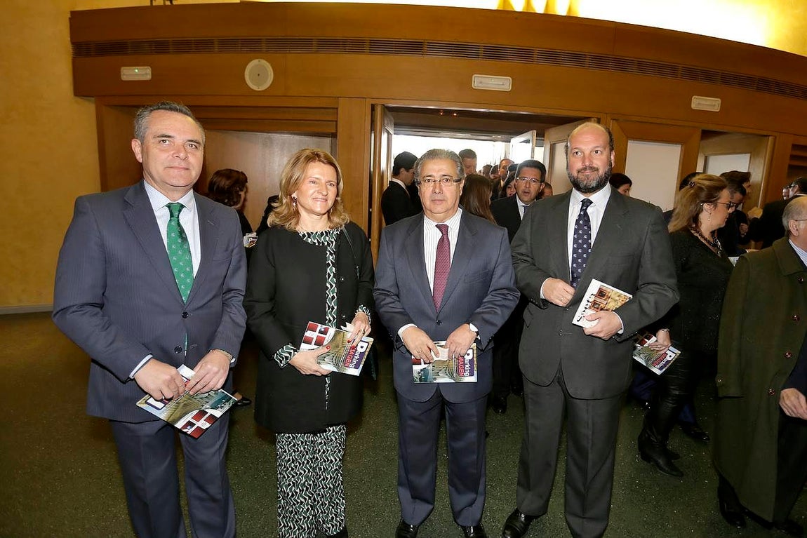 Sevilla, entregada al pregón de Rafa Serna