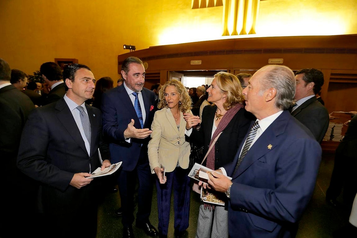 Sevilla, entregada al pregón de Rafa Serna