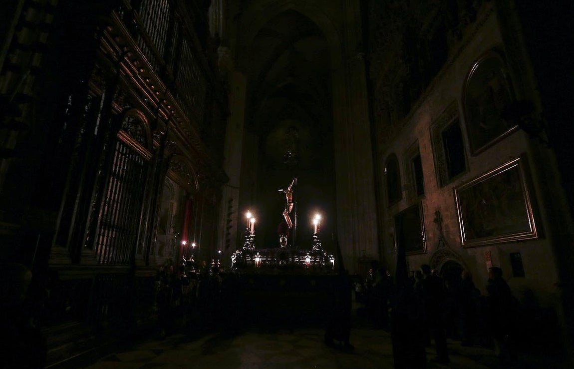 La Madrugada en el interior de la Catedral, por Serrano