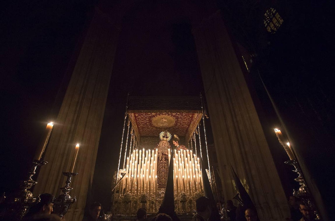La Madrugada en el interior de la Catedral, por Serrano