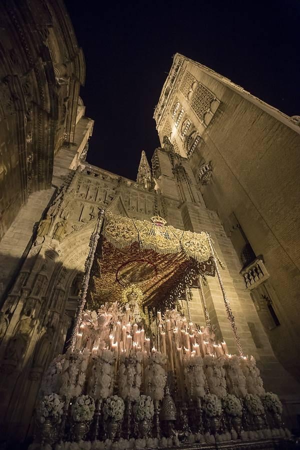 La Madrugada en el interior de la Catedral, por Serrano