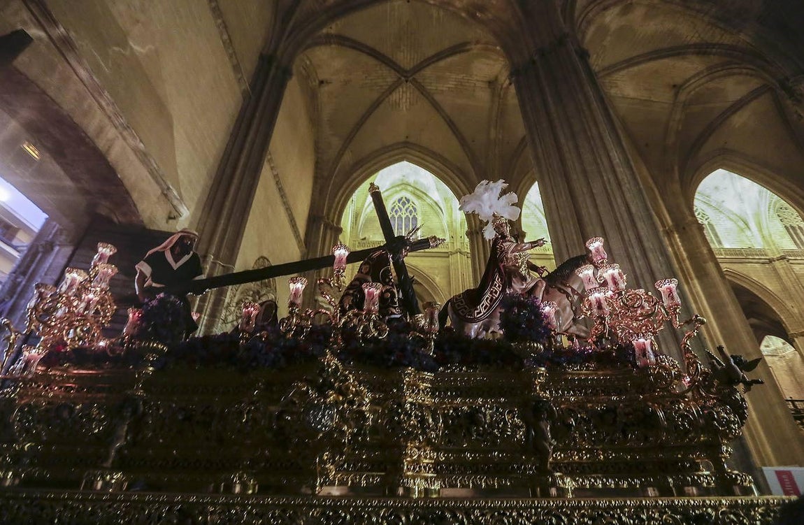 La Madrugada en el interior de la Catedral, por Serrano