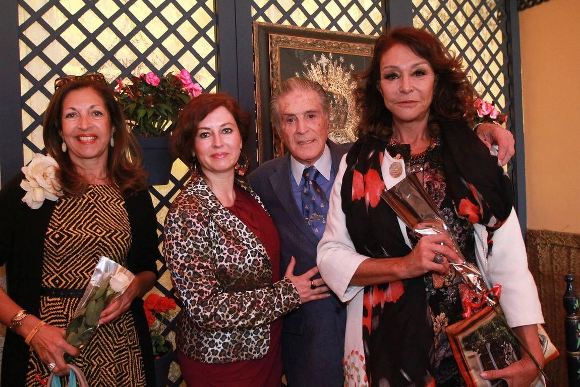 Ana Feu, Gabriela Ostos, Jaime Ostos y Mª Ángeles Grajal