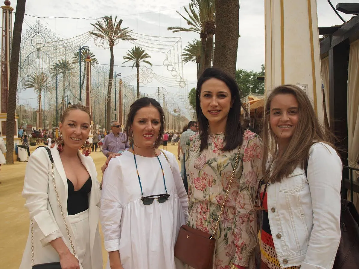 María Barros, Margarita Sicilia, Cristina Fernández y Ana Alba