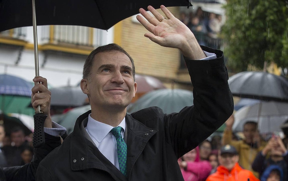 Los Reyes de España, de visita en Aerópolis