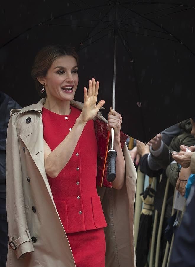 Los Reyes de España, de visita en Aerópolis