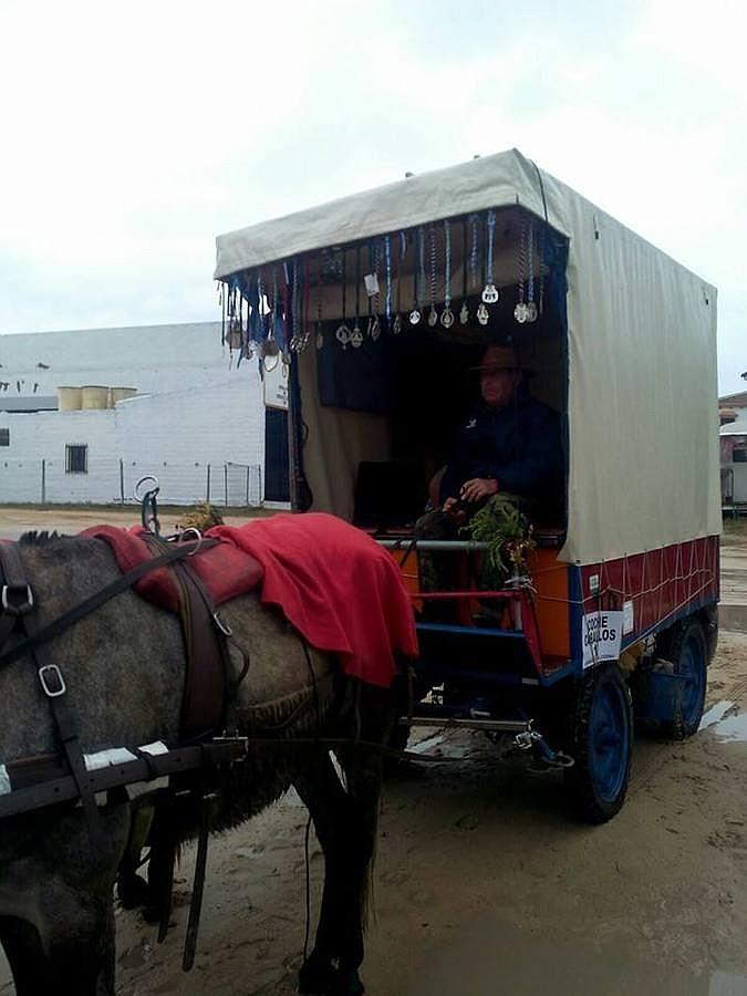 Medallas recibidas de las hermandades de las localidades que atravesaban en este largo camino