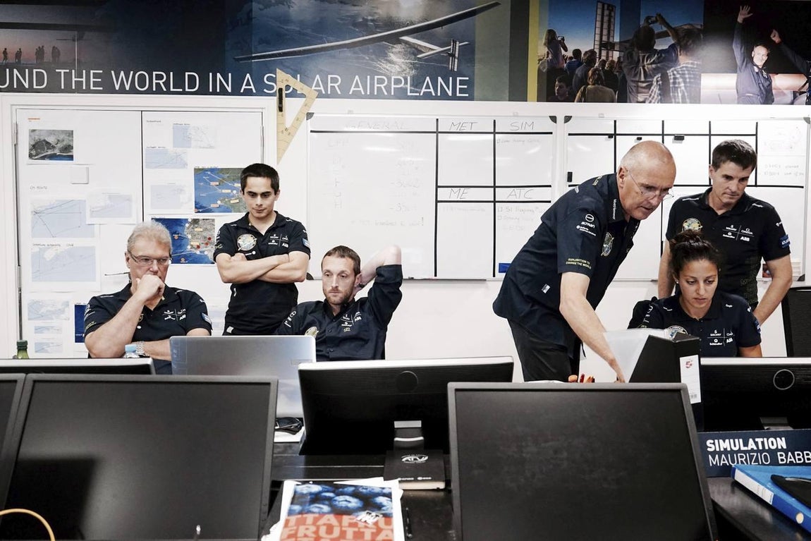 Las mejores imágenes de la llegada del avión Solar Impulse