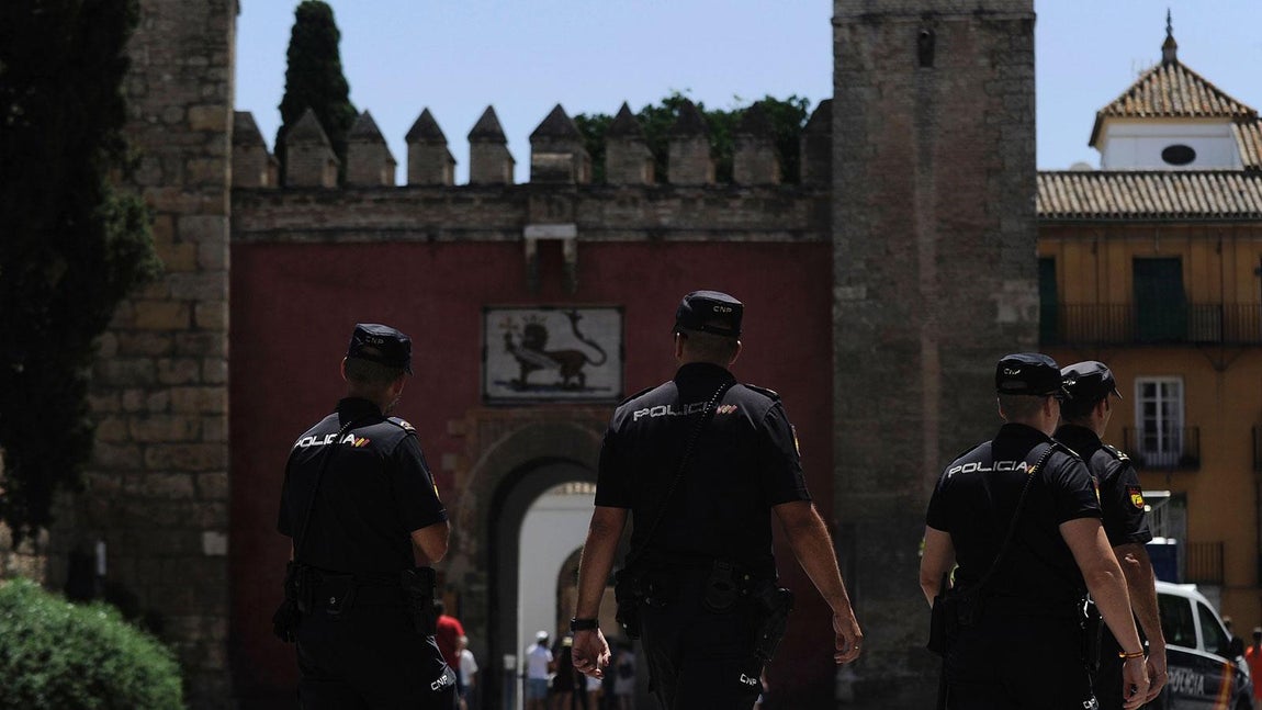 La Policía toma Sevilla ante la llegada de Barack Obama