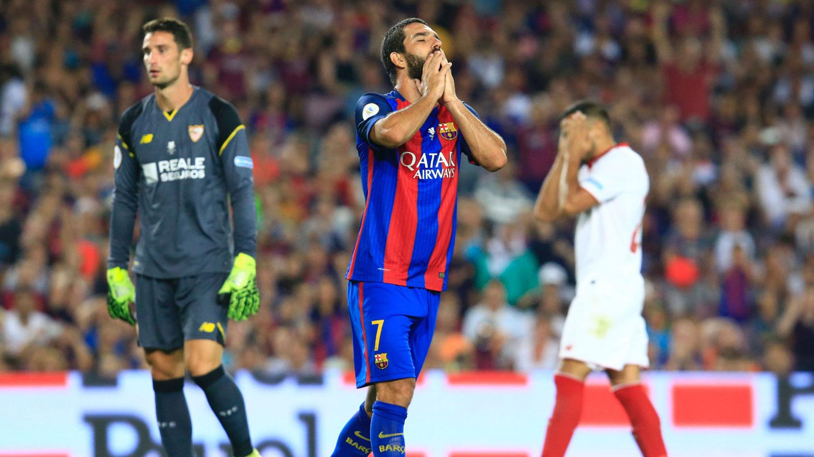 El Sevilla pierde ante un Barcelona crecido en casa