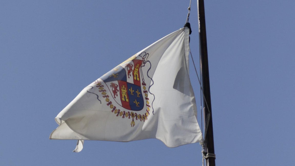 Familia y amigos despiden al duque de Medinaceli en la Casa Pilatos de Sevilla