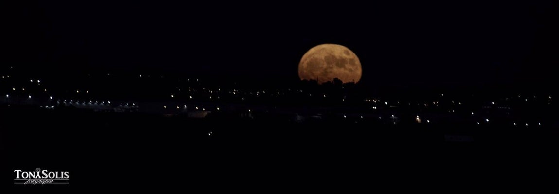 Las mejores fotos de la superluna por los lectores de ABC de Sevilla