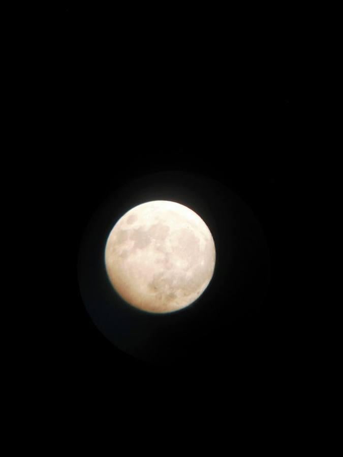 Las mejores fotos de la superluna por los lectores de ABC de Sevilla