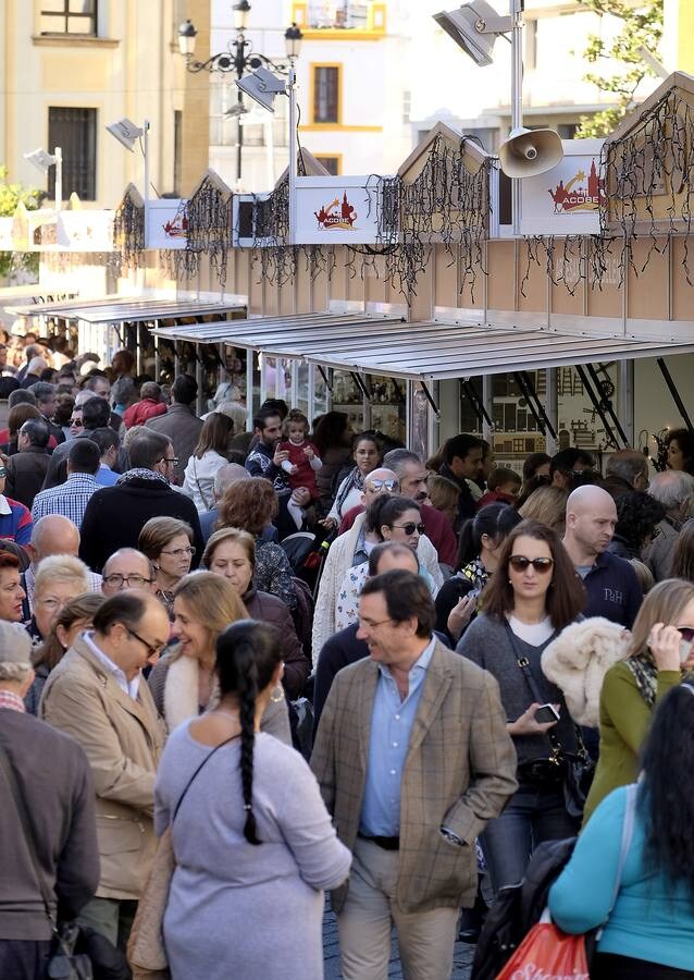 El buen tiempo atrae a los visitantes a Sevilla por el puente de la Inmaculada