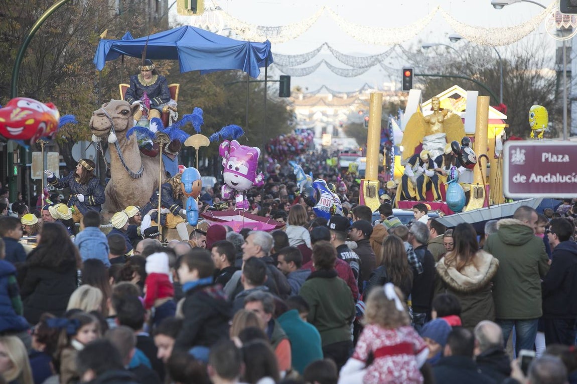 La cabalgata de los Reyes Magos de Córdoba, en imágenes