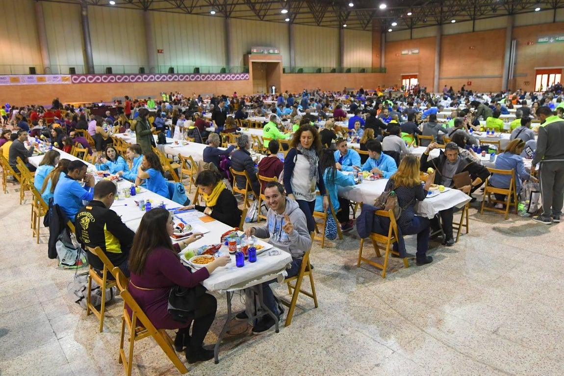 Gran afluencia de público en la Feria del corredor del Maratón de Sevilla