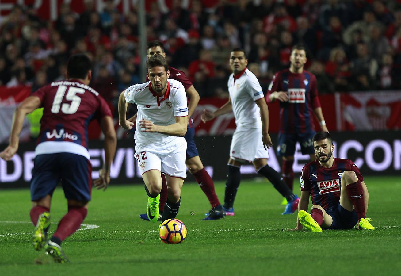 El Sevilla se anota tres puntos en casa ante el Eibar