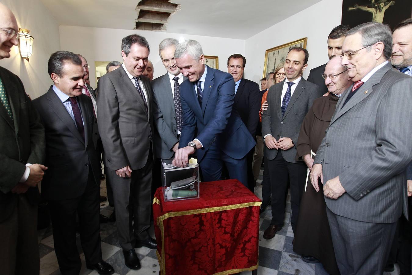 Primera piedra del centro de estimulación precoz Cristo del Buen Fin